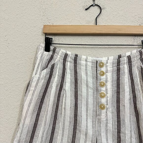 by ANTHROPOLOGIE Linen-Blend Exposed Button-Fly Shorts in Ivory Stripe - Picture 3 of 11